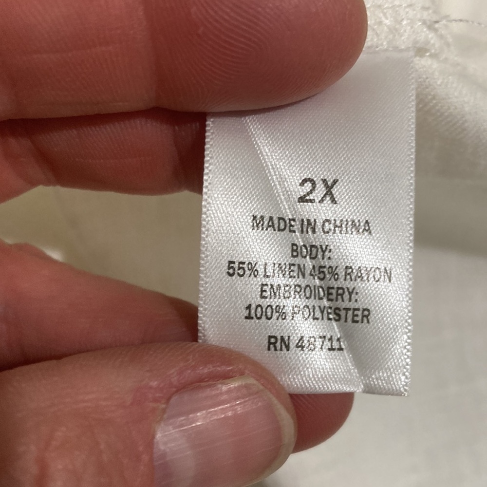 New white linen blend embroidered shift dress - Picture 10 of 11